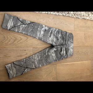 Size 2 Lululemon pants